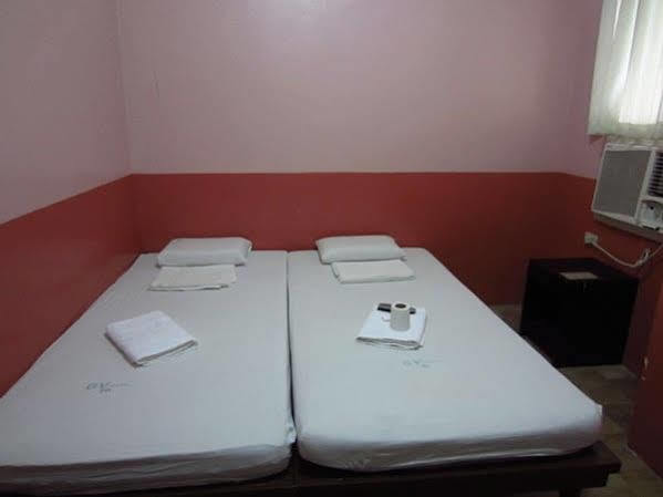 Gv Hotel - Masbate Masbate City Esterno foto