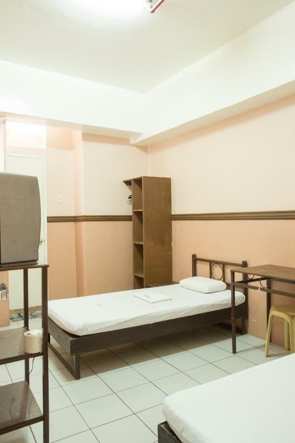 Gv Hotel - Masbate Masbate City Esterno foto