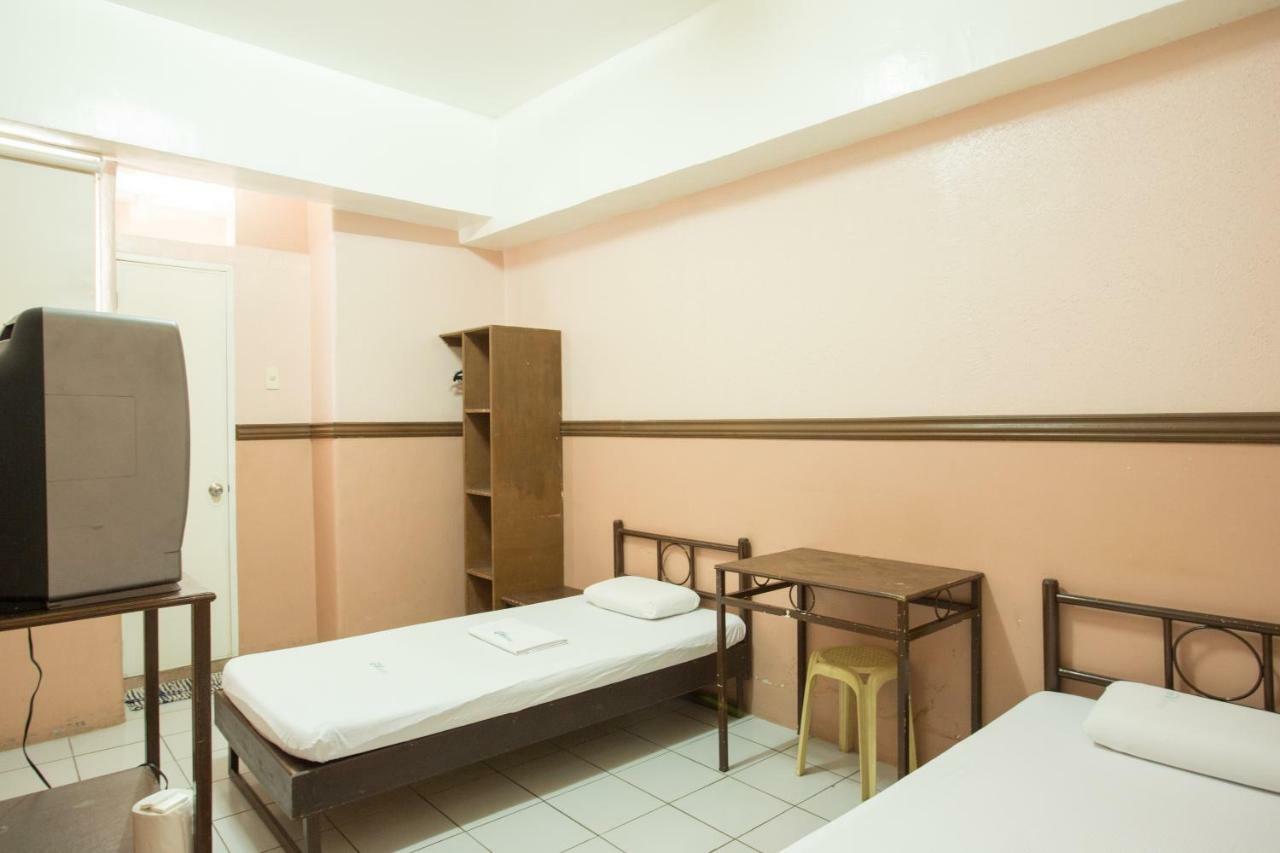 Gv Hotel - Masbate Masbate City Esterno foto