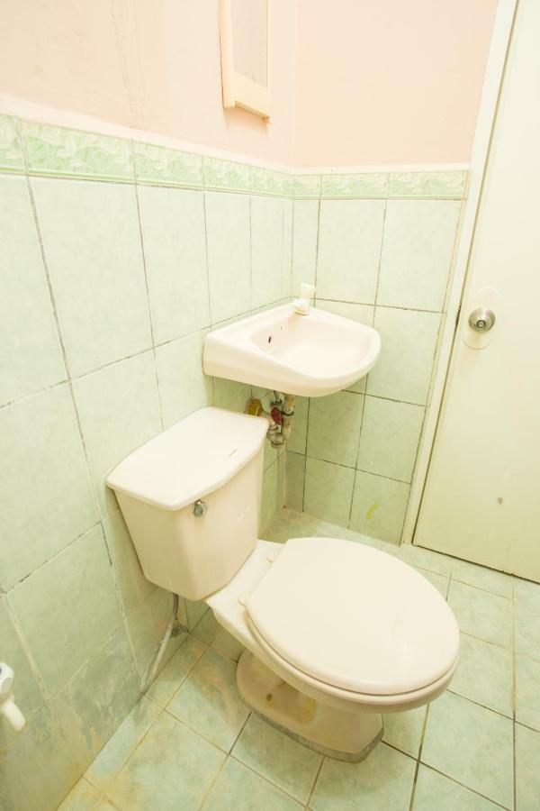 Gv Hotel - Masbate Masbate City Esterno foto